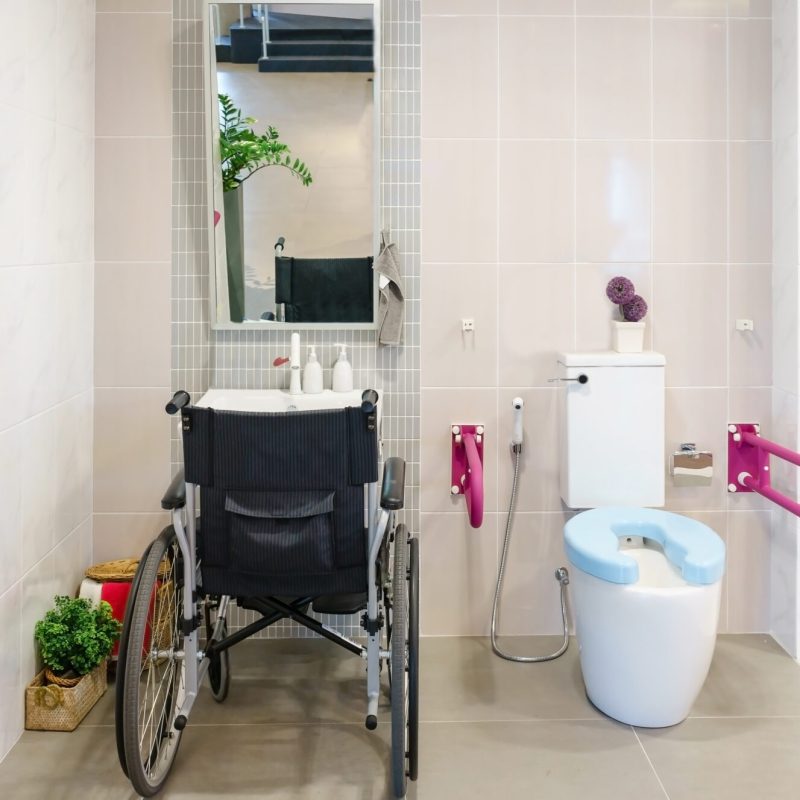 salle de bain pmr