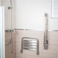 salle de bain pmr