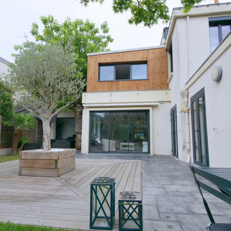Surélévation bois maison jardin
